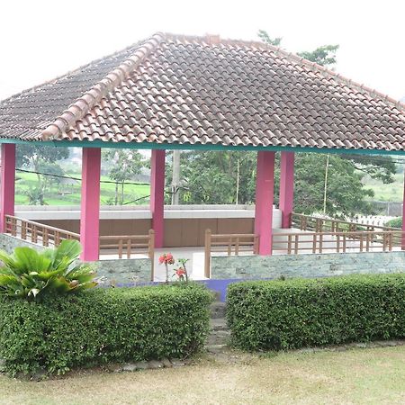 Villa Tiandiva Cisarua Exterior foto