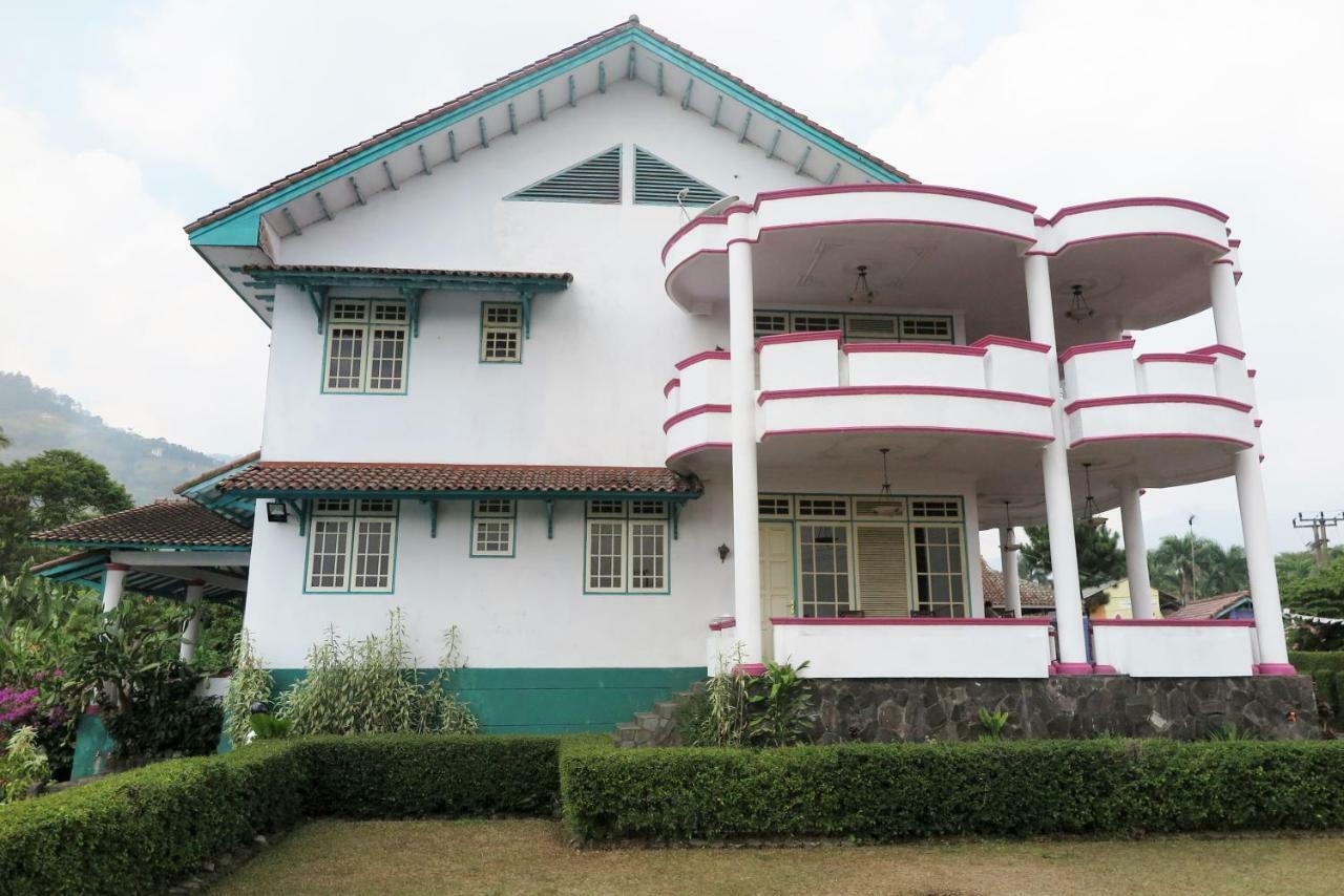 Villa Tiandiva Cisarua Exterior foto
