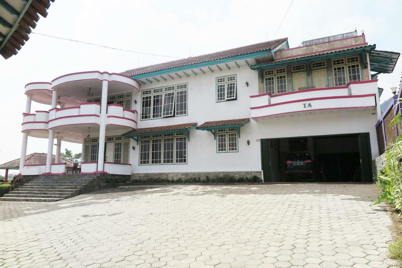 Villa Tiandiva Cisarua Exterior foto