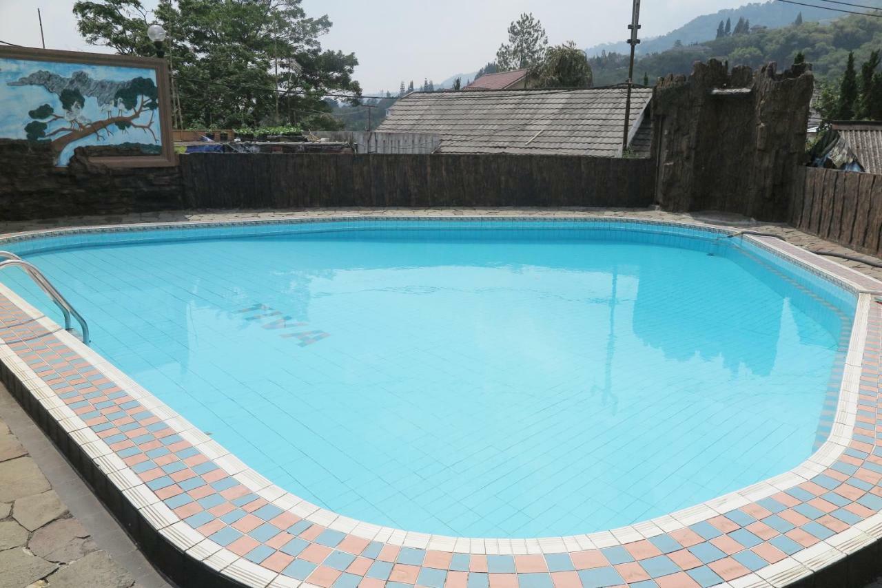 Villa Tiandiva Cisarua Exterior foto