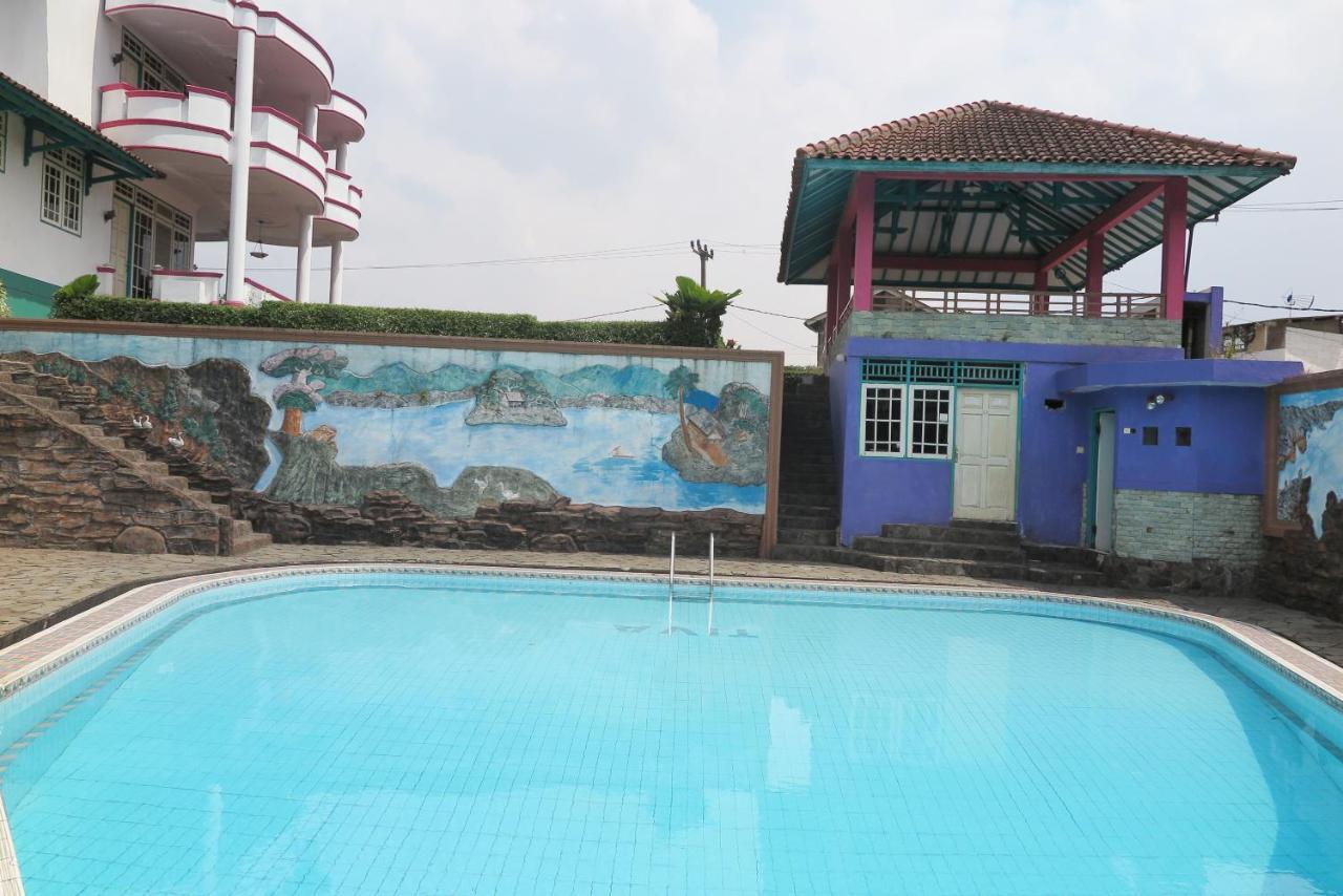 Villa Tiandiva Cisarua Exterior foto